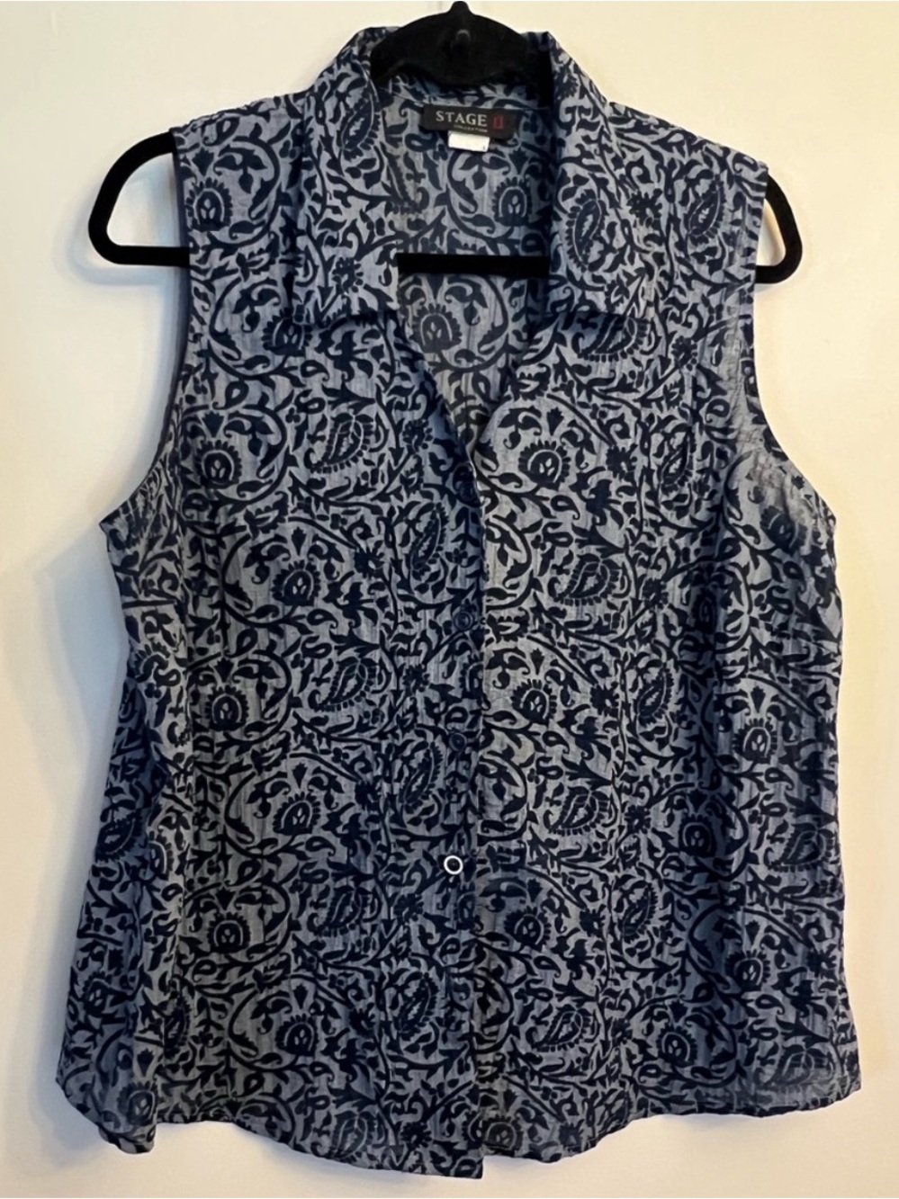 Sleeveless Button-Down Top in Navy Floral Pattern